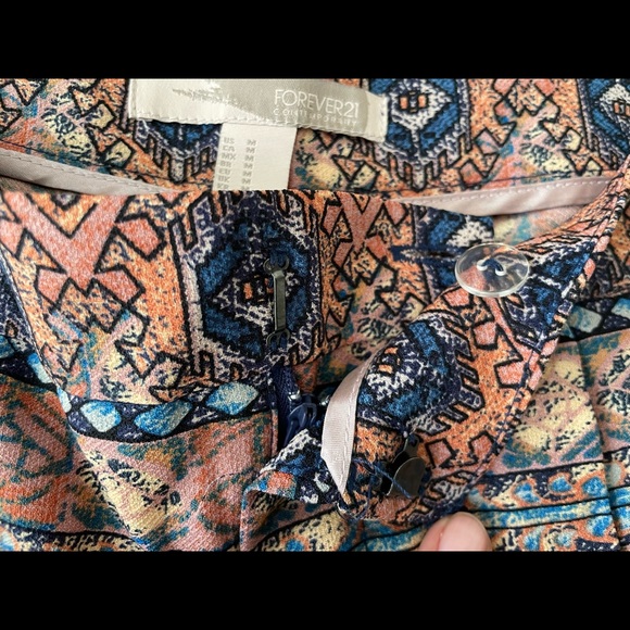 Forever 21 Shorts - Picture 5 of 6